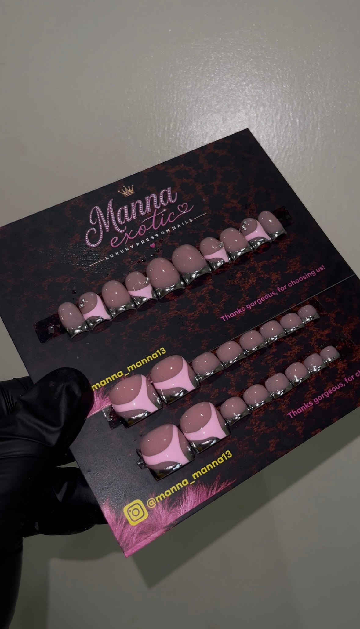 Metallic/ pink nail and toe set